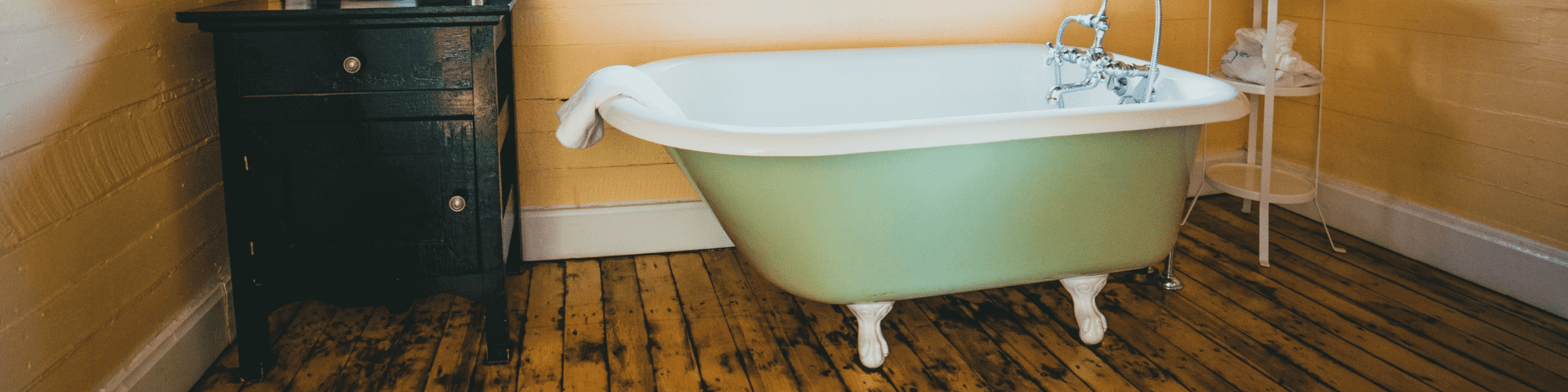 Bathtub image - space influences creativity at work